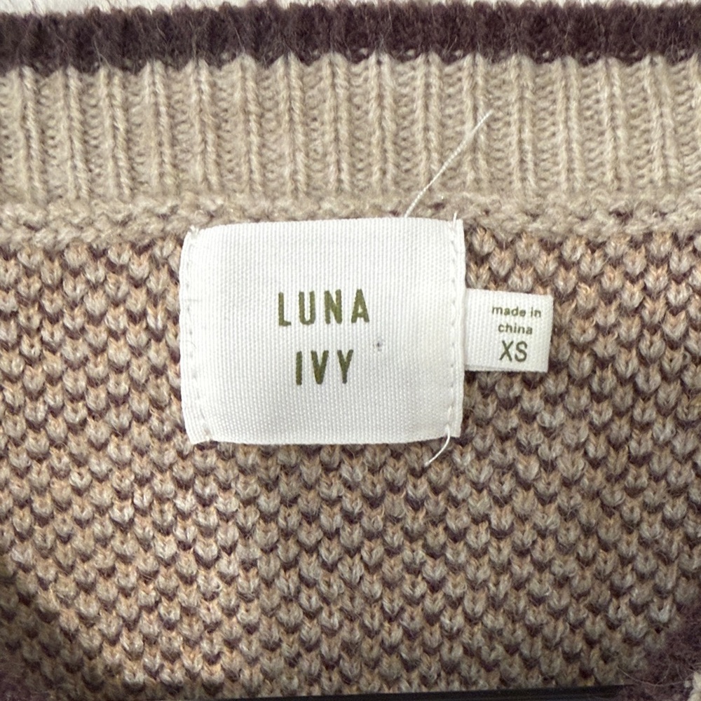 Taupe Crewneck Sweater with Horse - Picture 4 of 4